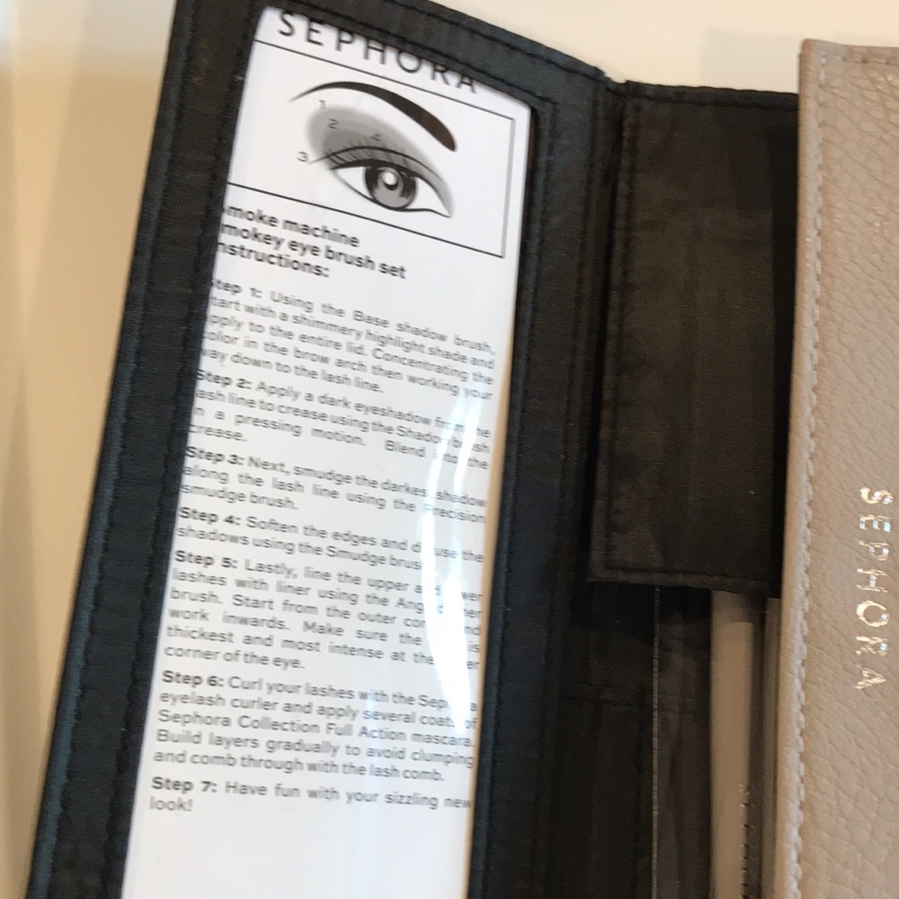 Sephora- Smoke Machine Brush Set - Picture 8 of 9